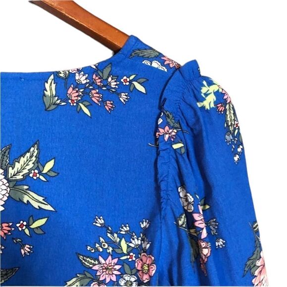 NWT! Loft floral long sleeve blouse.‎ - Picture 9 of 13